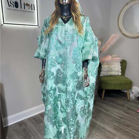 Meet your Posher, Krystal - Picture 4 of 7